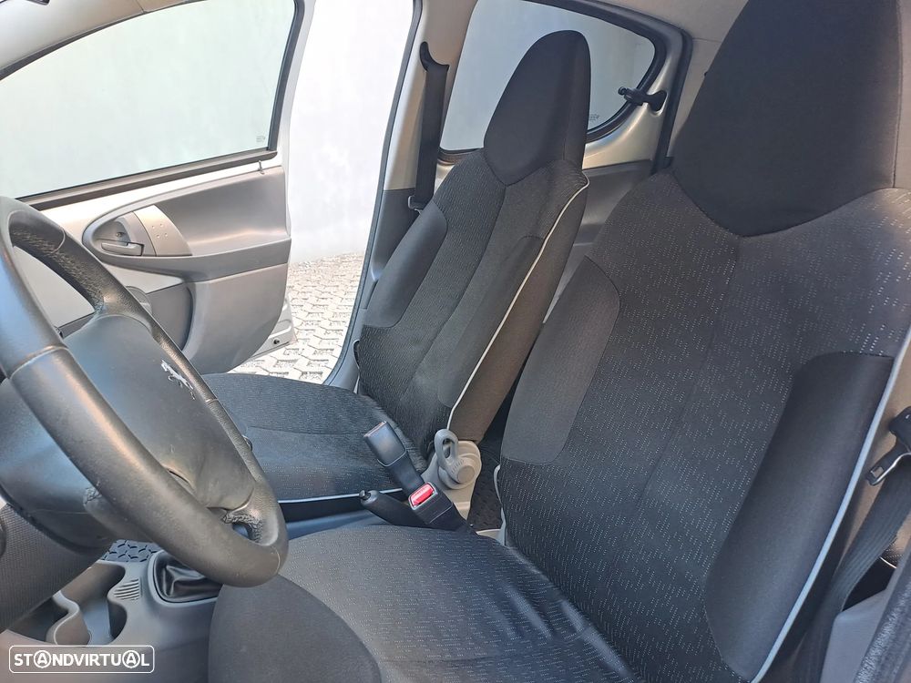 Peugeot 107 1.0 Black&Silver - 7