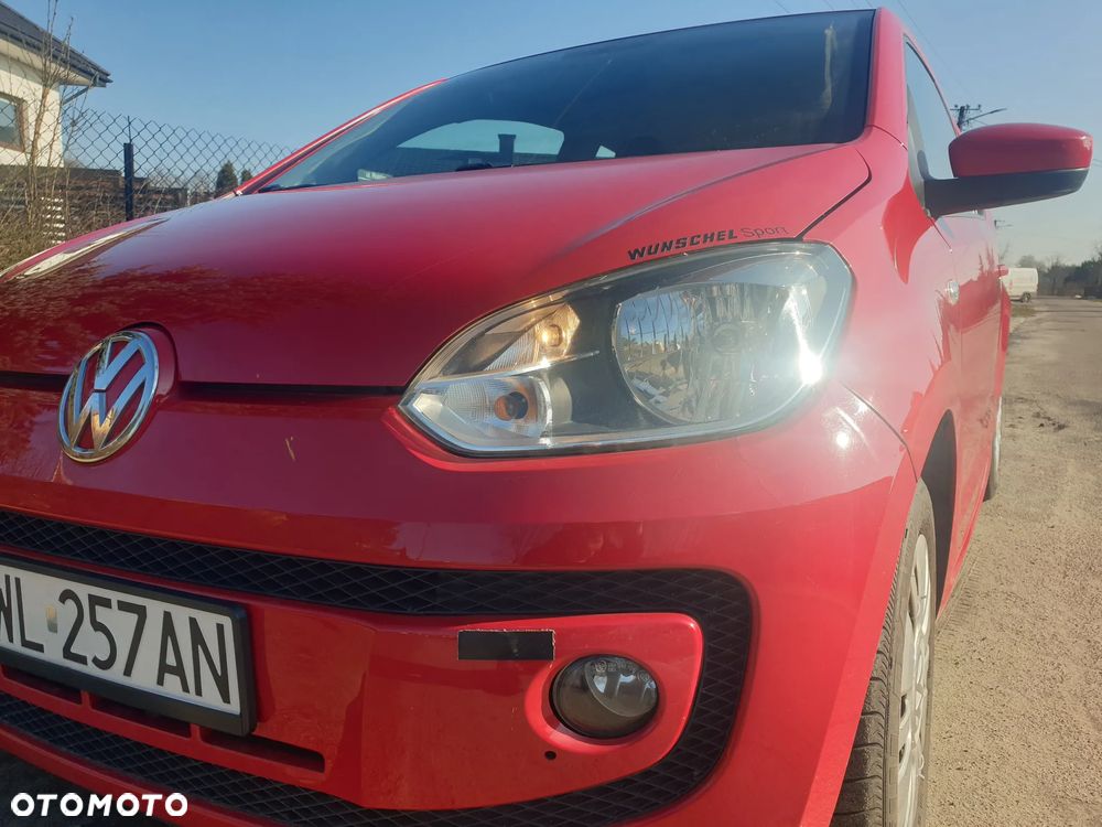 Volkswagen up! move - 18