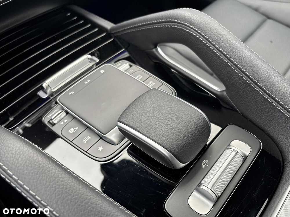 Mercedes-Benz GLE - 22