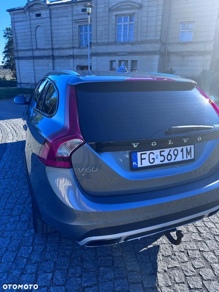Volvo V60 Cross Country D3 Drive-E Summum - 10