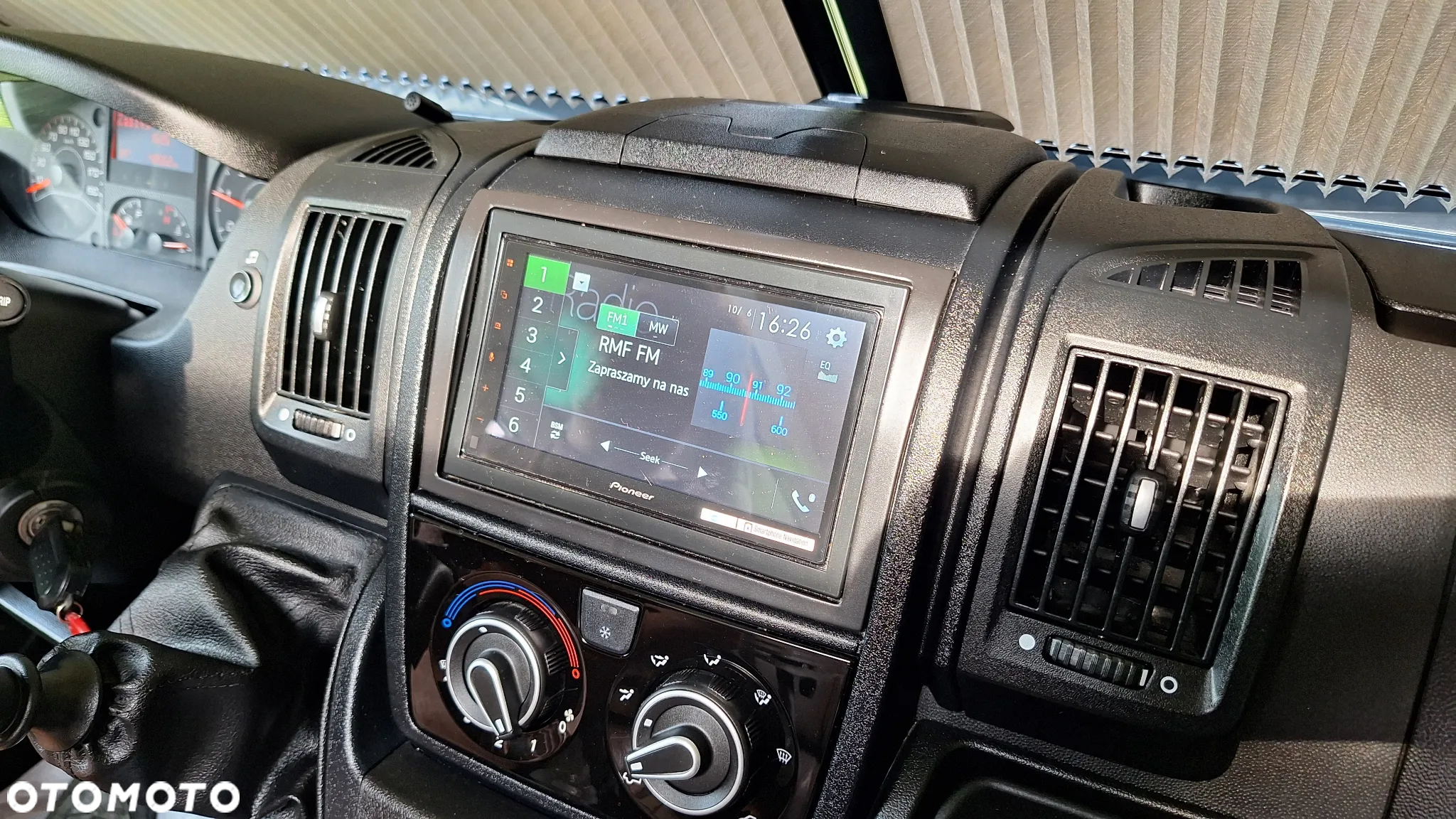 KNAUS CAMPEREVE MAGELLAN - 33