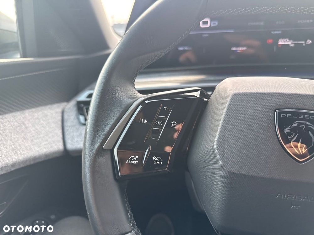 Peugeot 3008 1.2 PureTech mHEV Allure Pack S&S e-DCS6 - 16