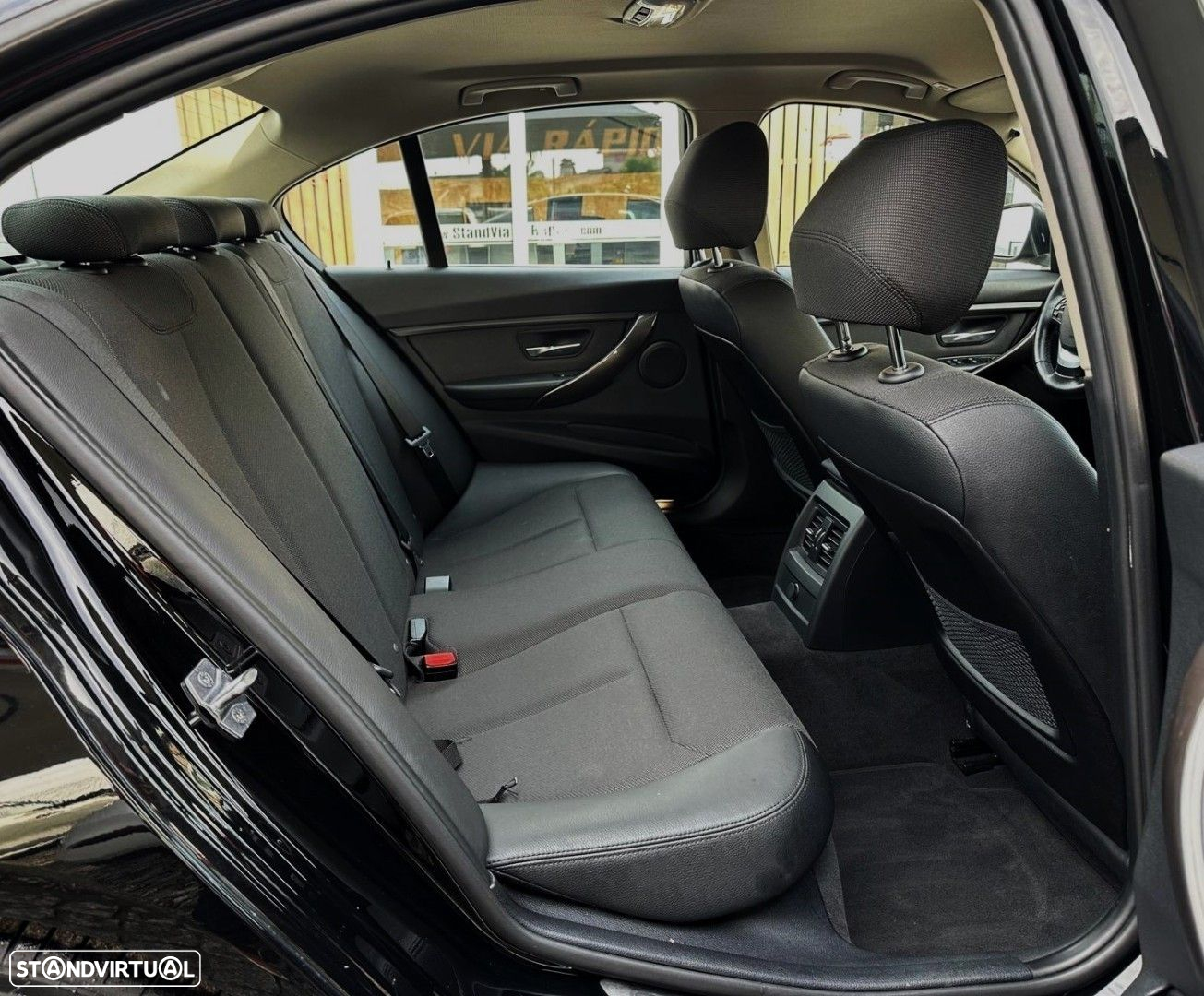BMW 318 d Auto Line Modern - 15