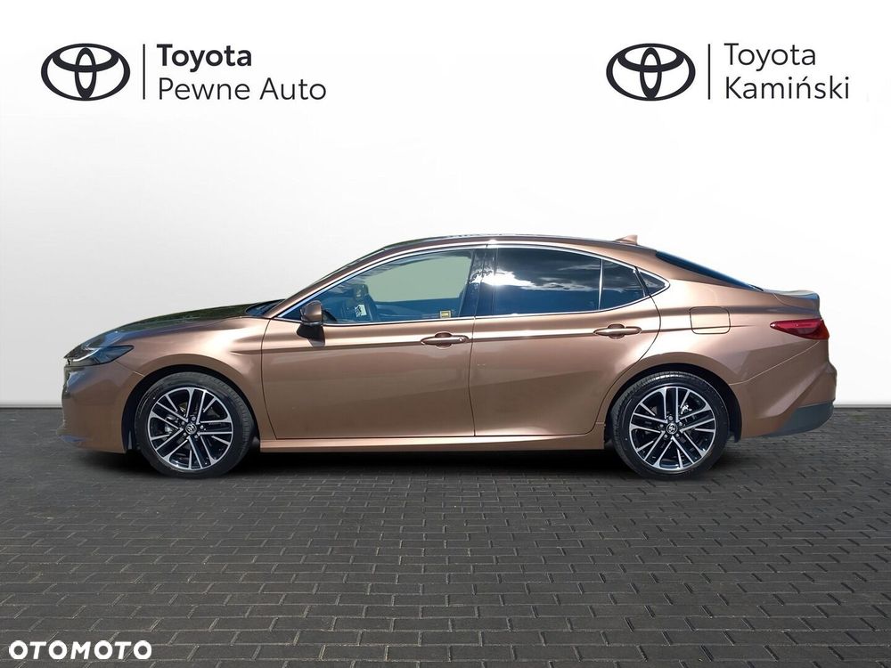 Toyota Camry - 2
