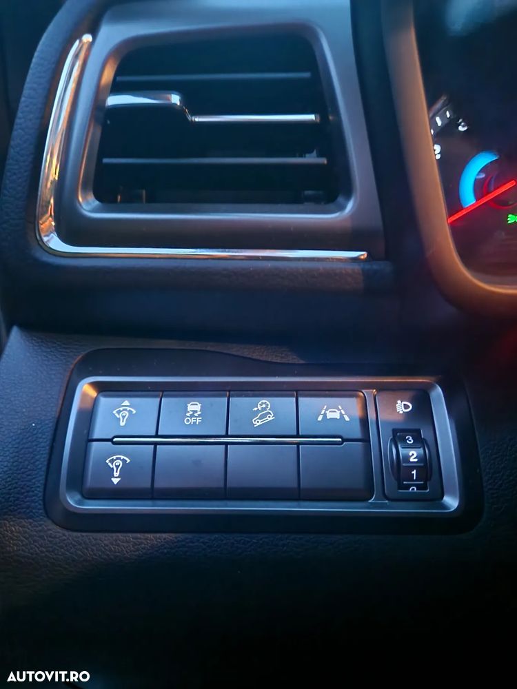 SsangYong Tivoli e-XGi 160 2WD Start/Stop Flow - 14