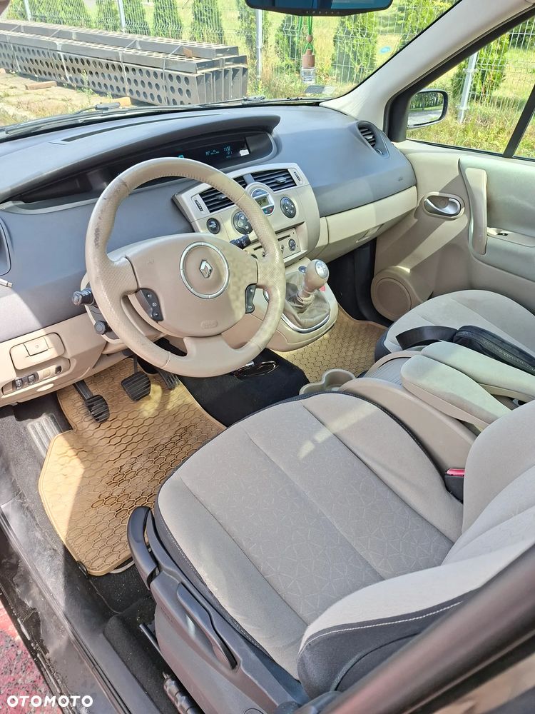 Renault Scenic 1.6 16V Alize - 2