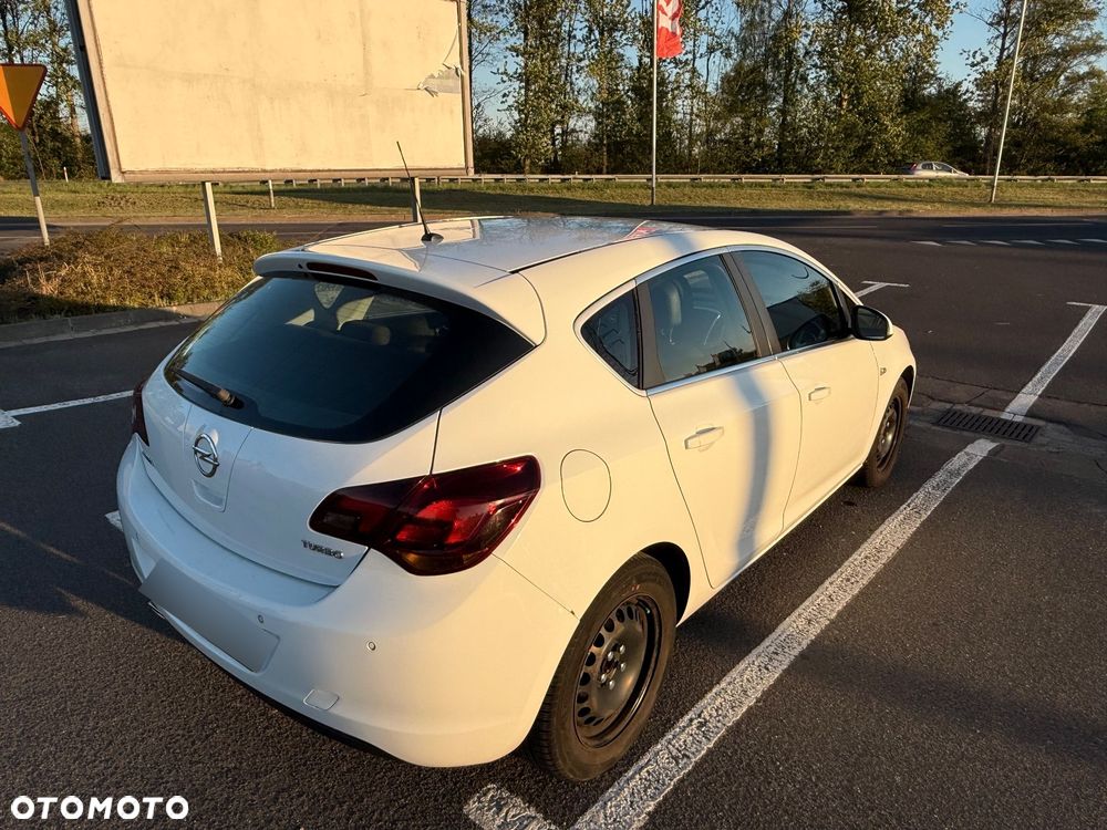 Opel Astra 1.4 Turbo Cosmo - 5