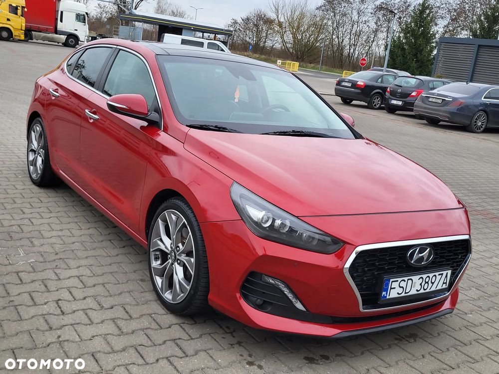 Hyundai i30 1.4 T-GDI DCT Premium - 4