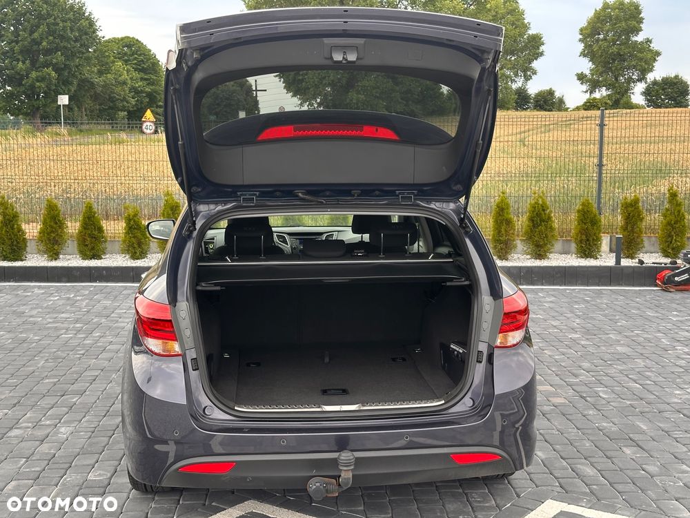 Hyundai i40 Kombi blue 1.7 CRDi Classic - 27