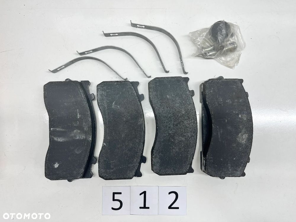 Zestaw klocków hamulcowych, hamulce tarczowe BERAL BCV29183TK, MAN, Mercedes, Dennis, Nissan - 1