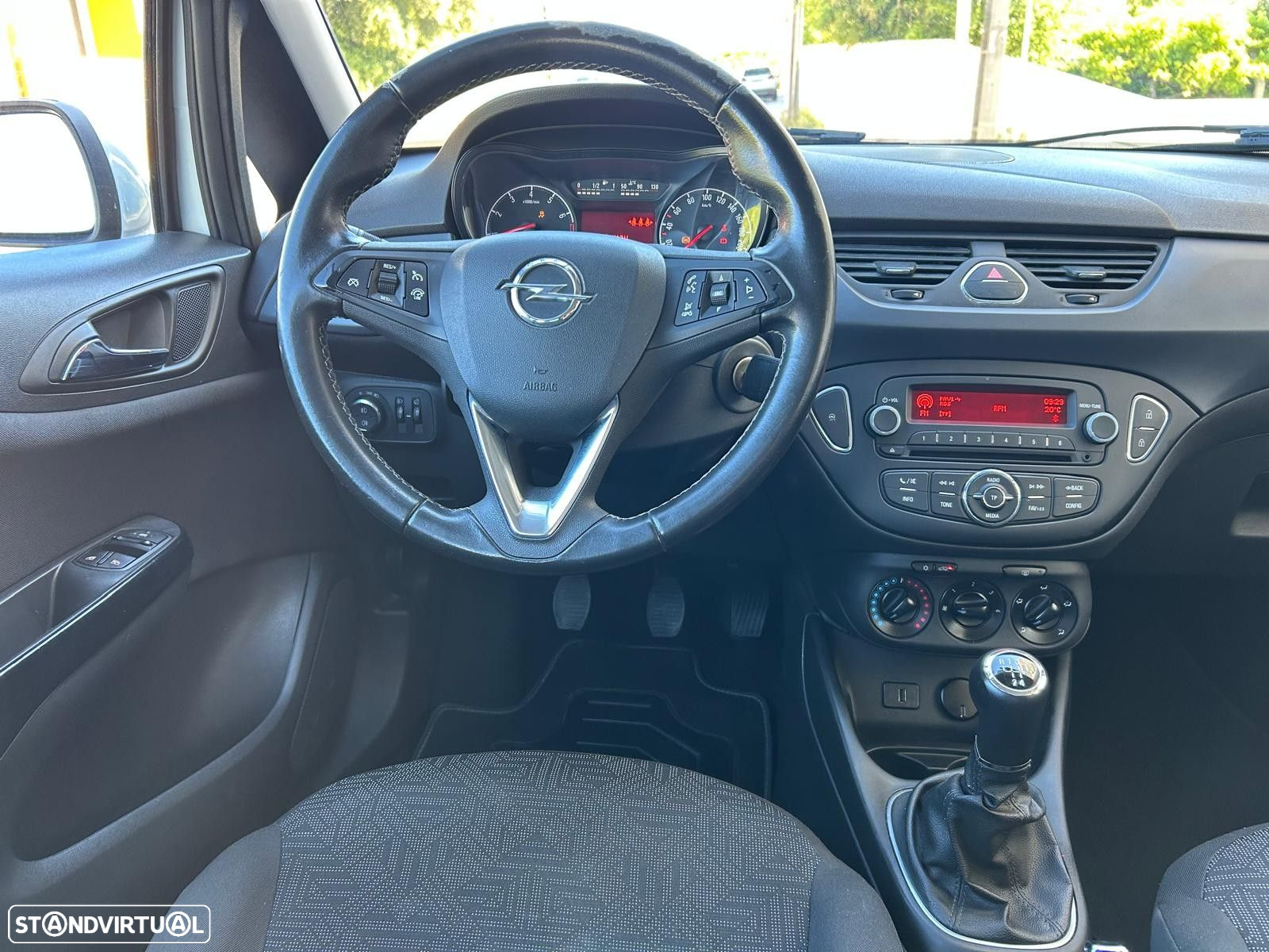 Opel Corsa 1.2 Dynamic - 24
