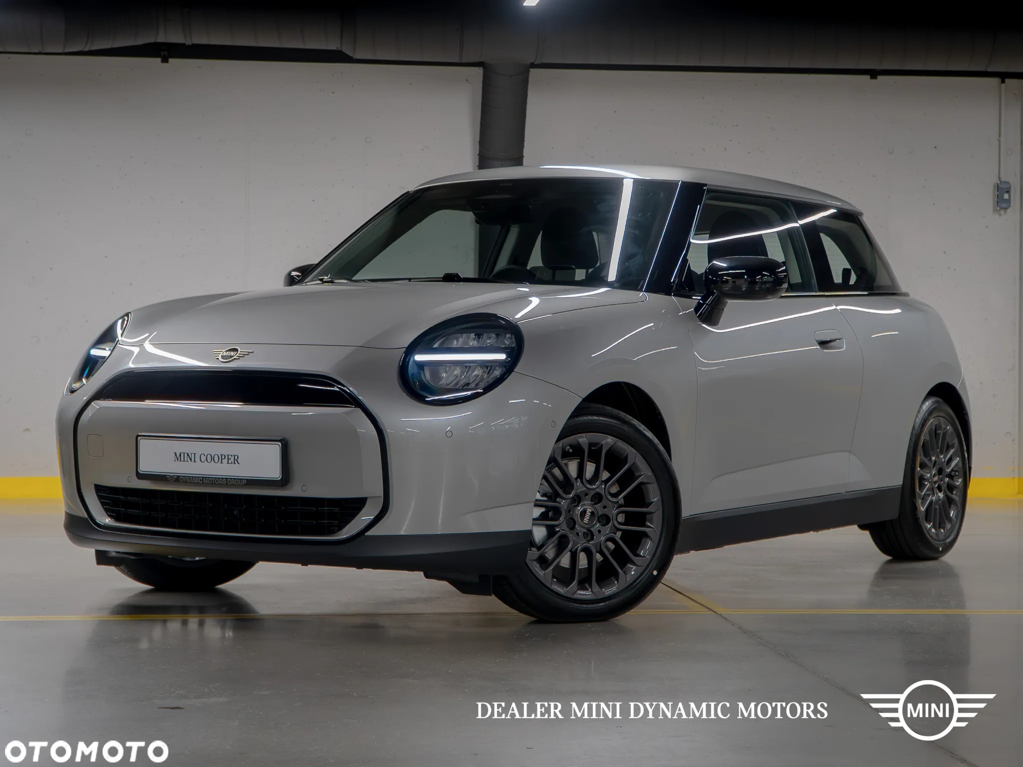 MINI Cooper E Essential Trim - 7