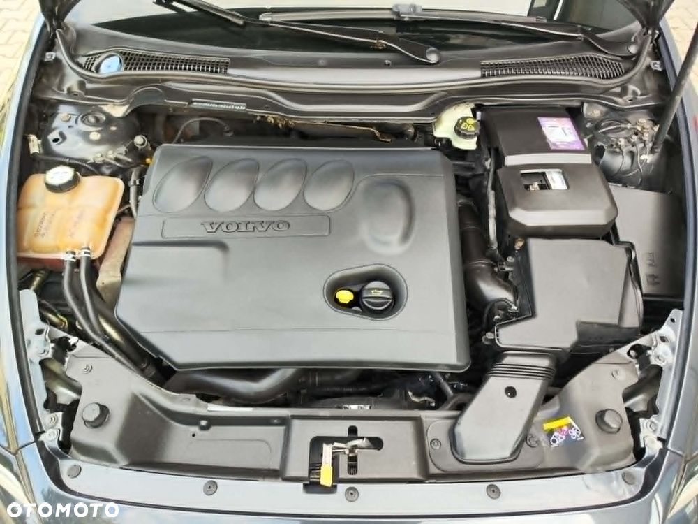 Volvo S40 2.0D - 6
