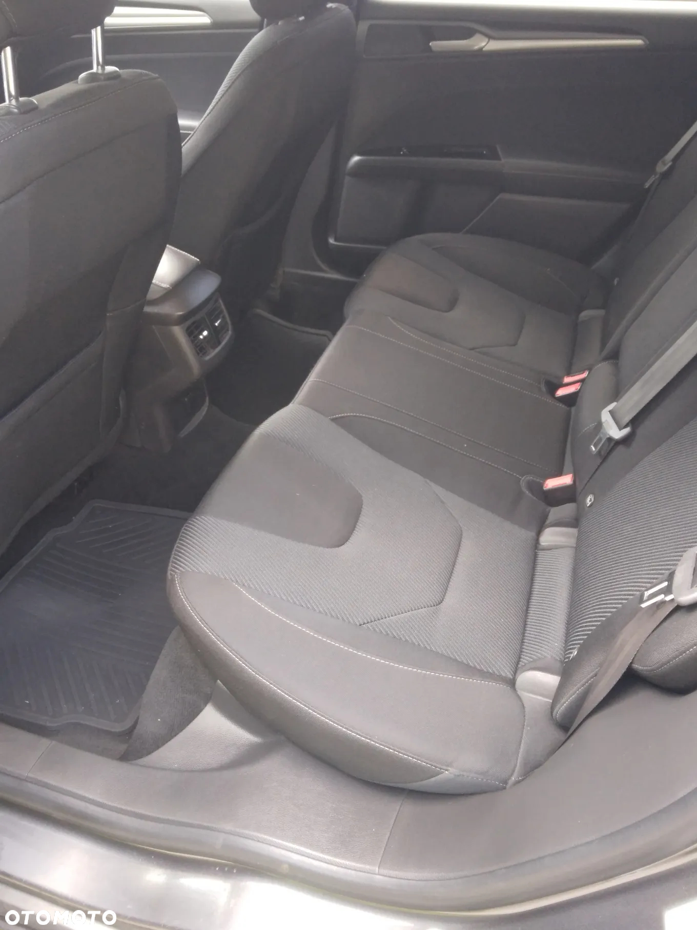 Ford Mondeo 2.0 TDCi Titanium PowerShift - 10