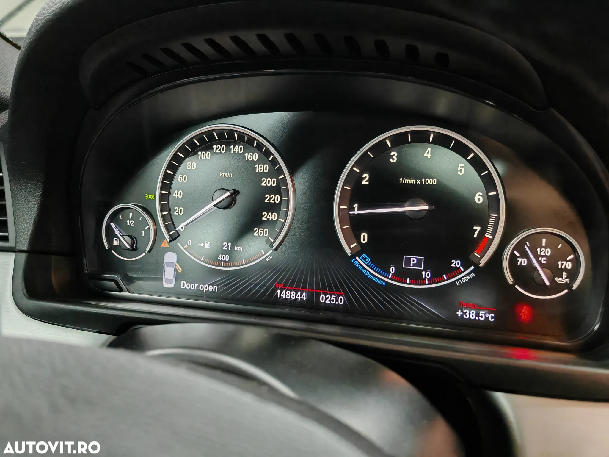 BMW Seria 5 520i Sport-Aut. - 18