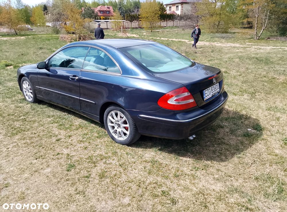 Mercedes-Benz CLK - 6