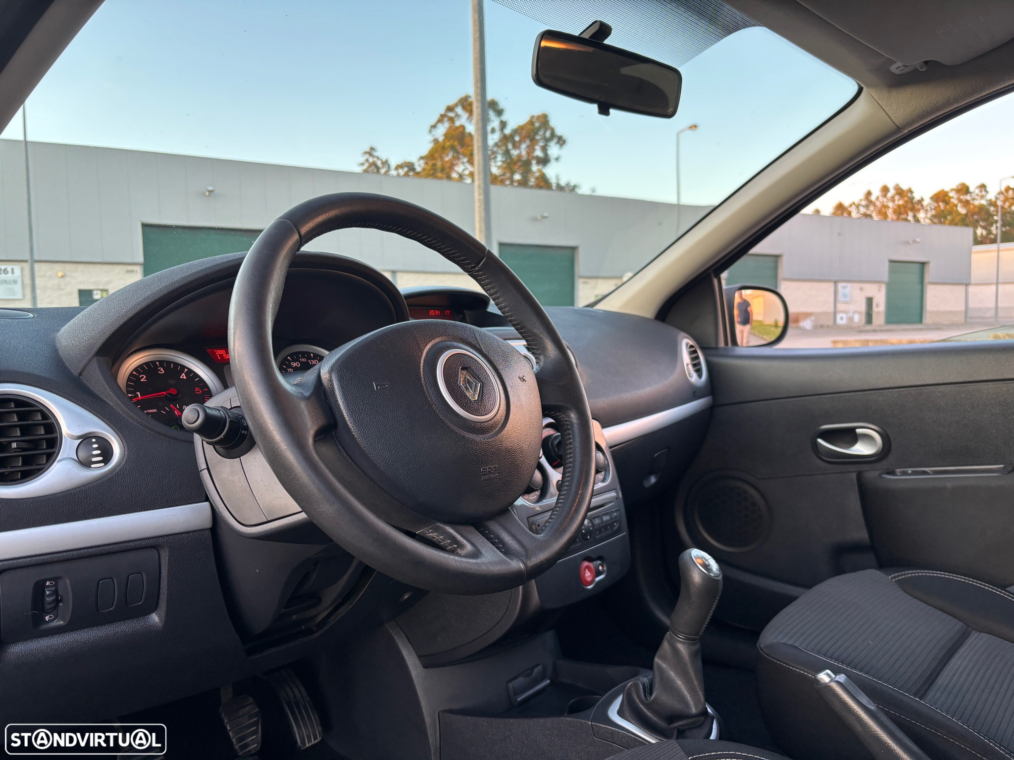 Renault Clio 1.5 dCi Dynamique S - 2
