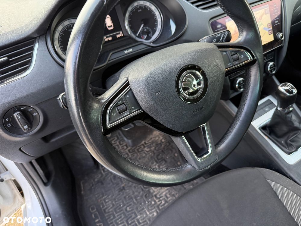 Skoda Octavia 1.6 TDI SCR Style - 15