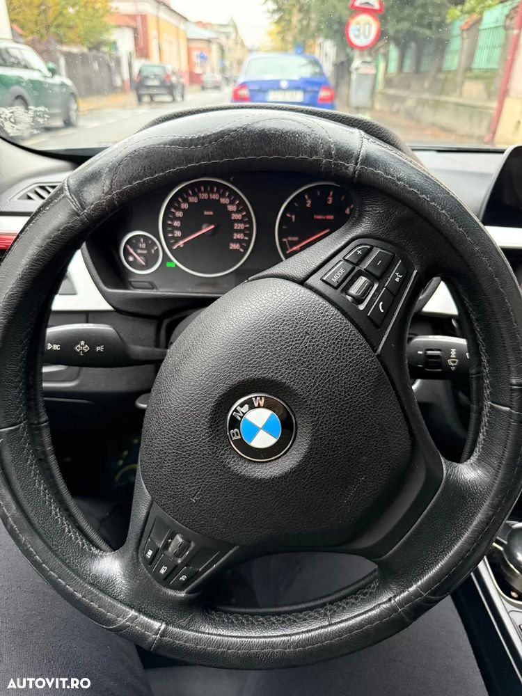 BMW Seria 3 320d EfficientDynamics Edition - 16