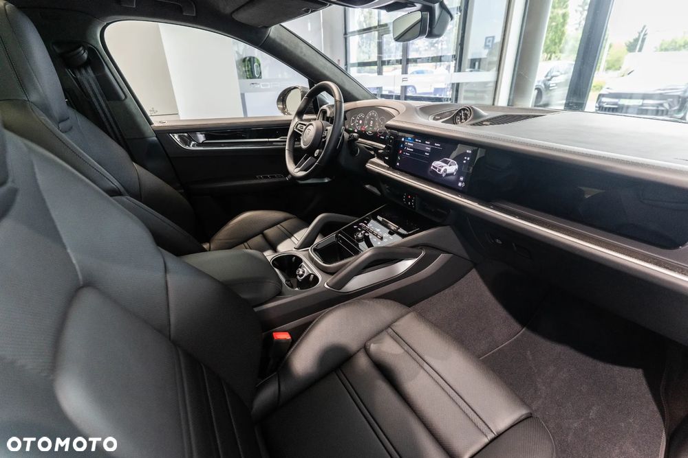 Porsche Cayenne Turbo E-Hybrid PHEV - 15