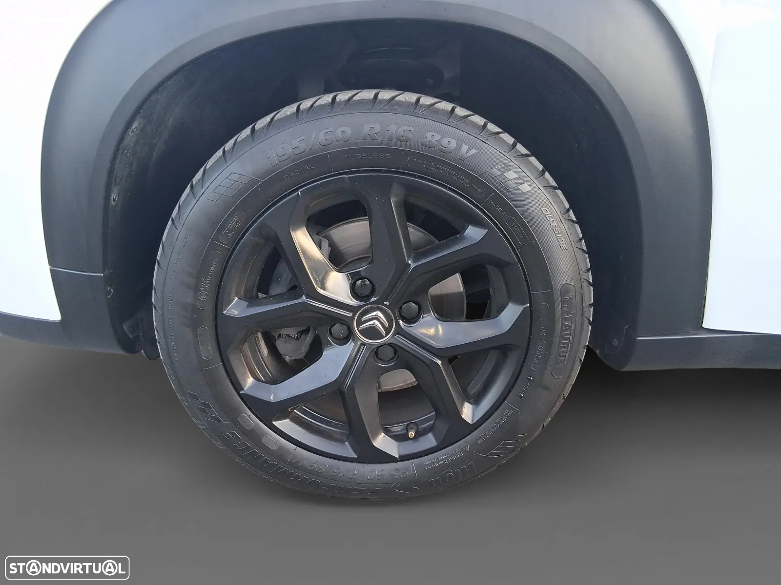 Citroën C3 Aircross 1.2 PureTech C-Series - 16