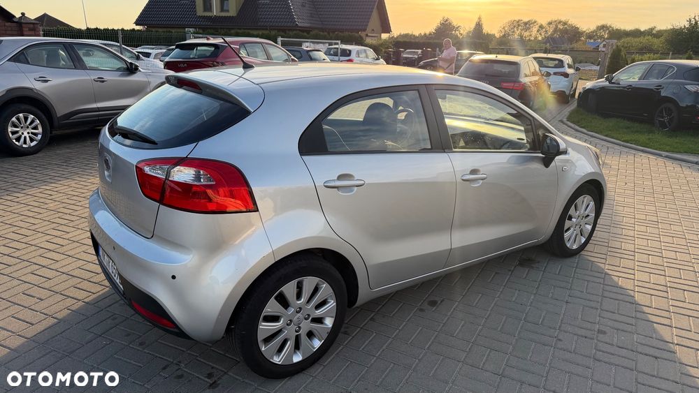 Kia Rio 1.4 Spirit - 6