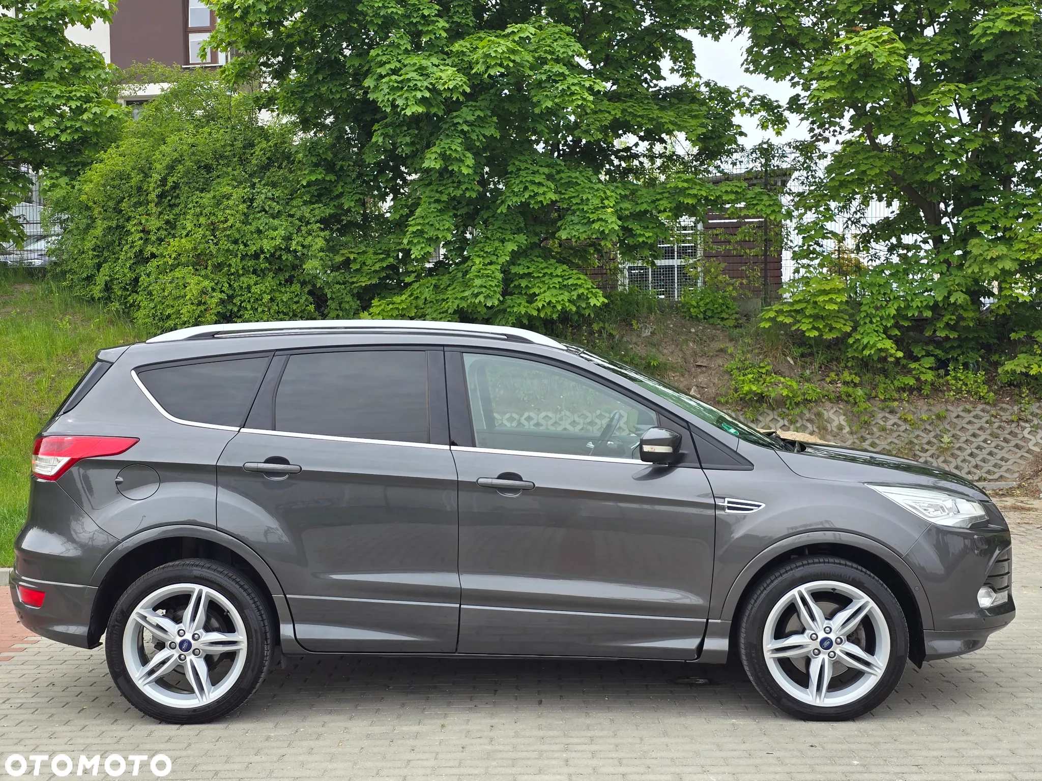 Ford Kuga 2.0 TDCi 4x4 Individual - 11