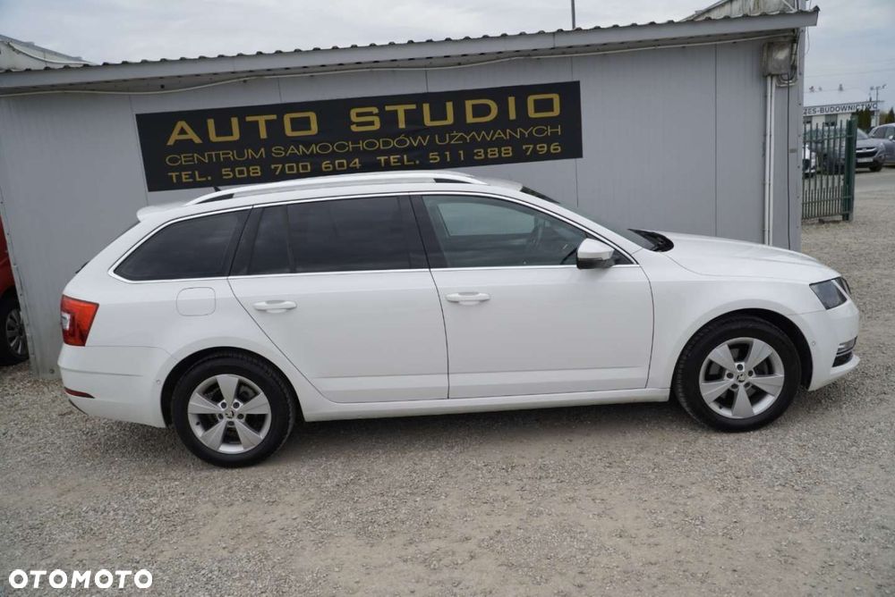 Skoda Octavia 1.5 TSI ACT DSG Ambition - 36