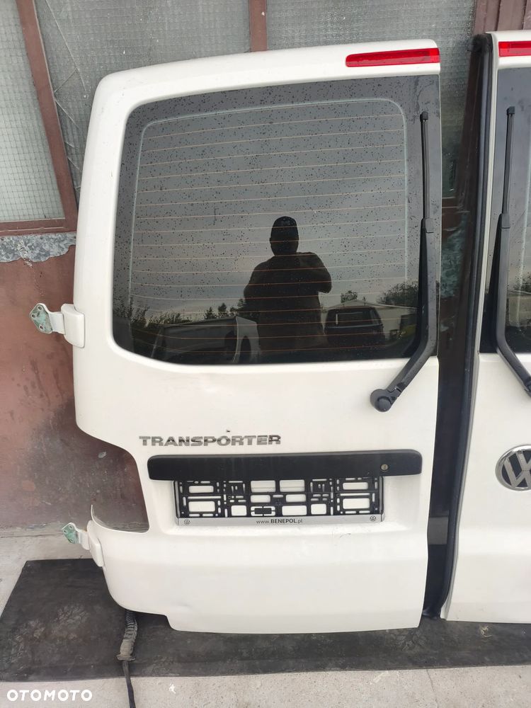 Drzwi klapy skrzydelka VW T6 - 3