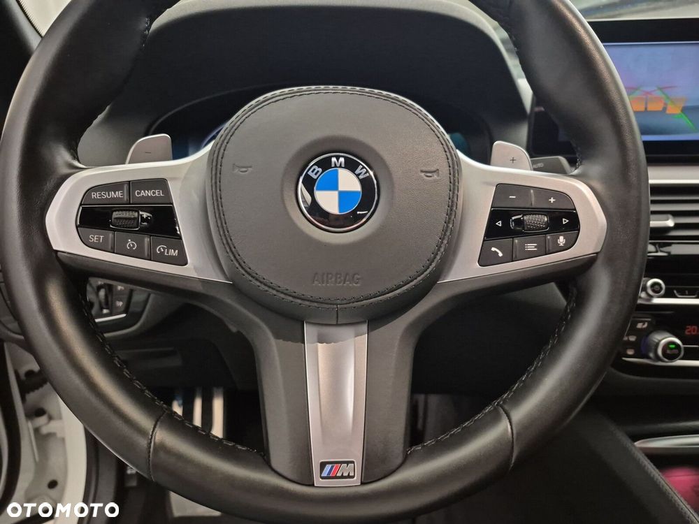BMW Seria 5 520d xDrive M Sport sport - 25