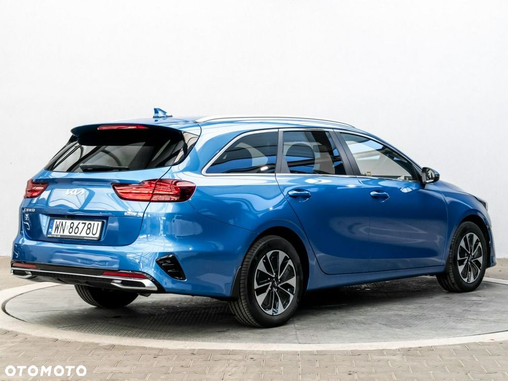 Kia Ceed 1.6 GDI PHEV L DCT - 3