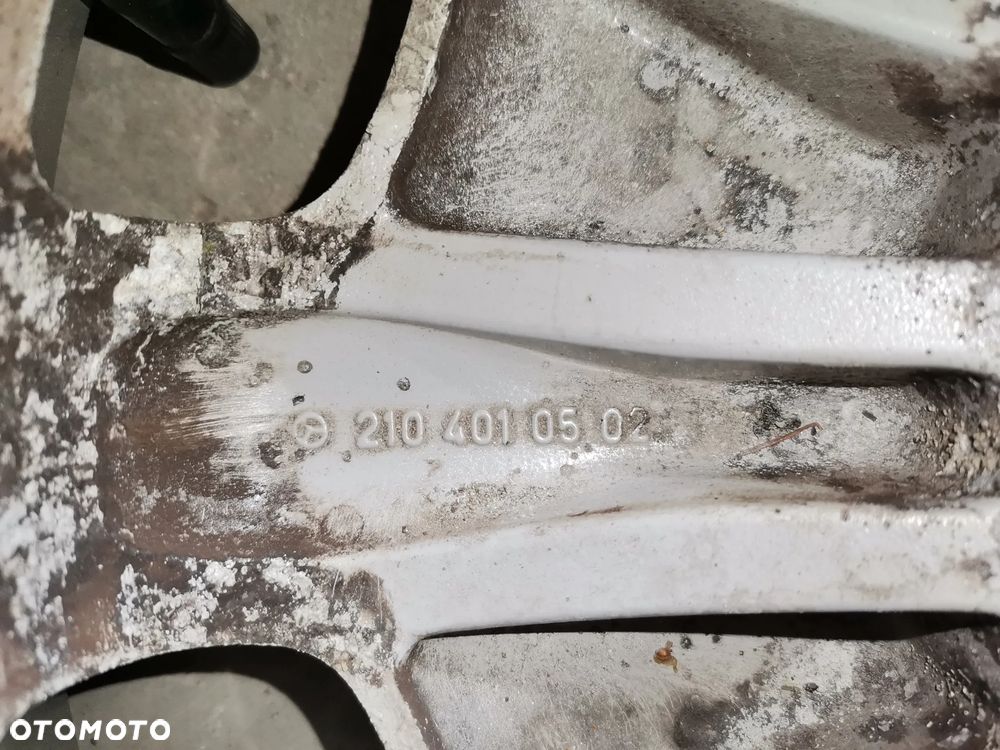 FELGA ALUMINIOWA 15 5X112 MERCEDES - 8