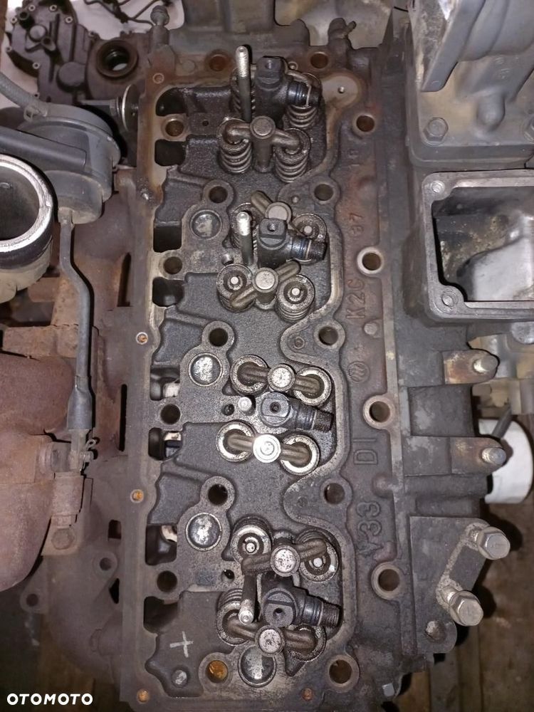 Silnik kubota V3800-DI-T-ET10, 7KBXL,BKBXL03,blok,głowica,turbo,wał,korbowód,tłok,koło rozrządu,zamachowe,wałek,1G5970461,TD04 HL,1G574,V33,V3600,V3800,D662,ISEKI,YANMAR,wtryski,pompa wtryskowa,kompletny silnik,obudowa,E4CG,C18W,V1505D. - 9