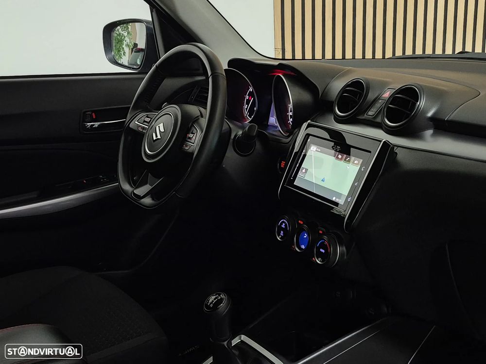 Suzuki Swift 1.2 Mild Hybrid GLE - 34