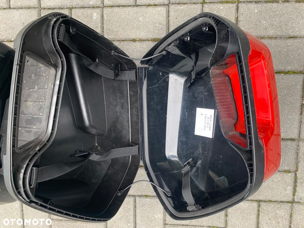 Triumph Tiger 660 kufer boczny - 1