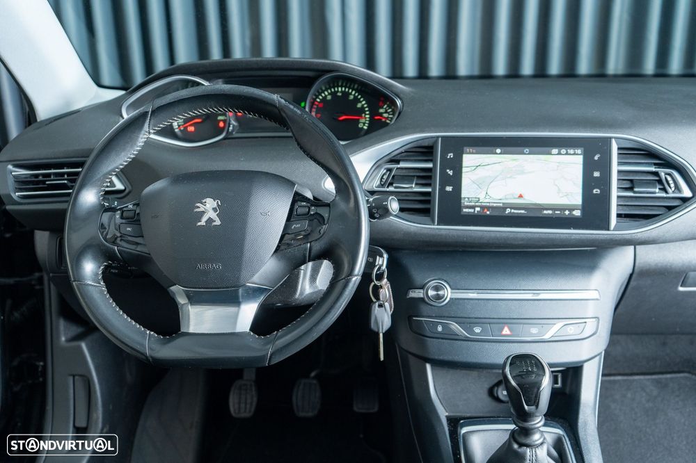 Peugeot 308 1.2 PureTech Style - 9