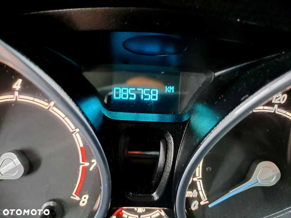 Ford Fiesta 1.25 Silver X (Trend) EU5 - 14
