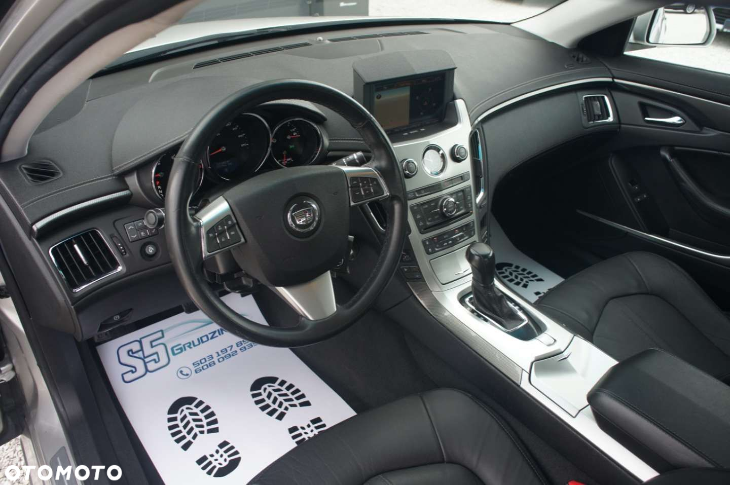 Cadillac CTS - 11