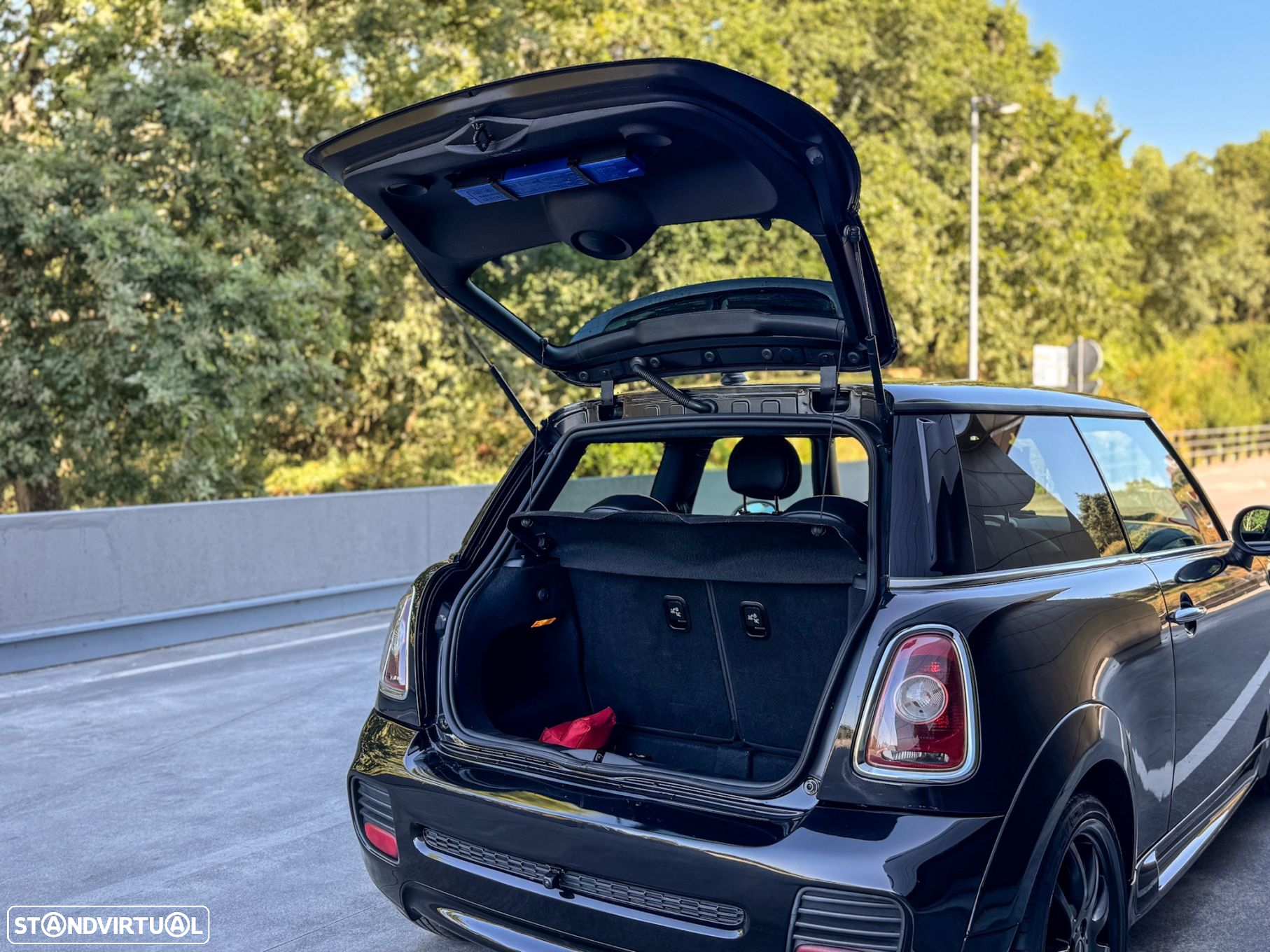 MINI 3 Portas Cooper D - 34
