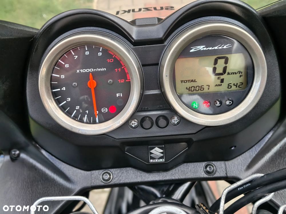 Suzuki Bandit - 16