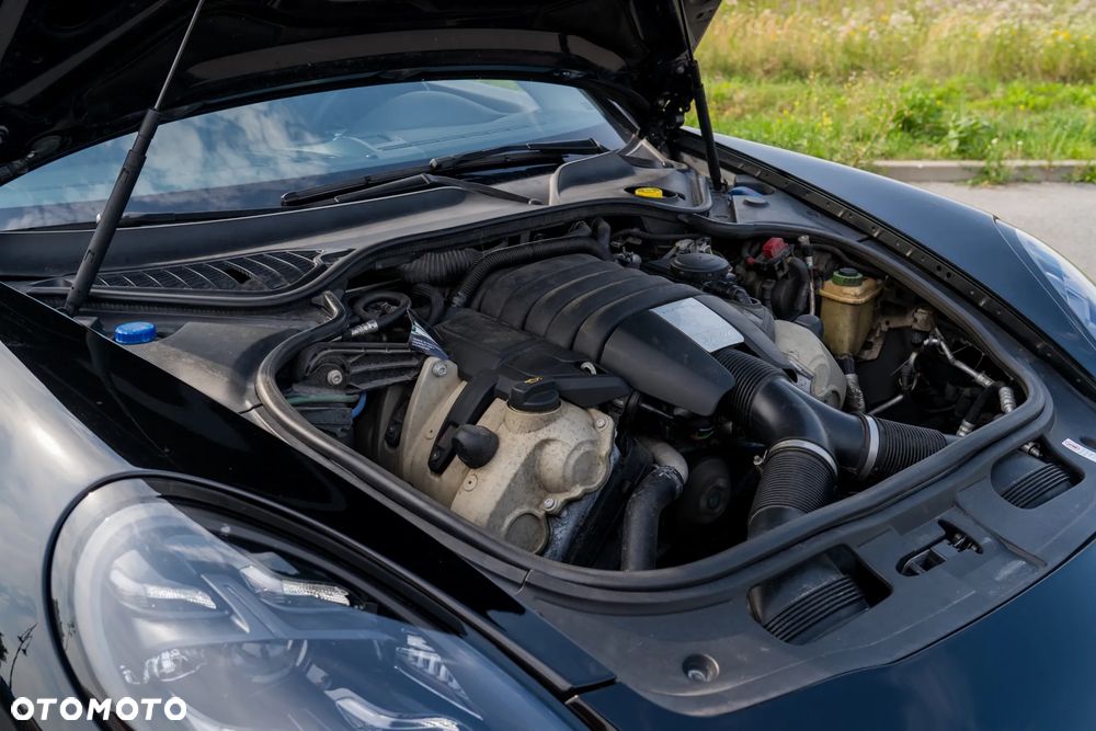 Porsche Panamera PDK - 18