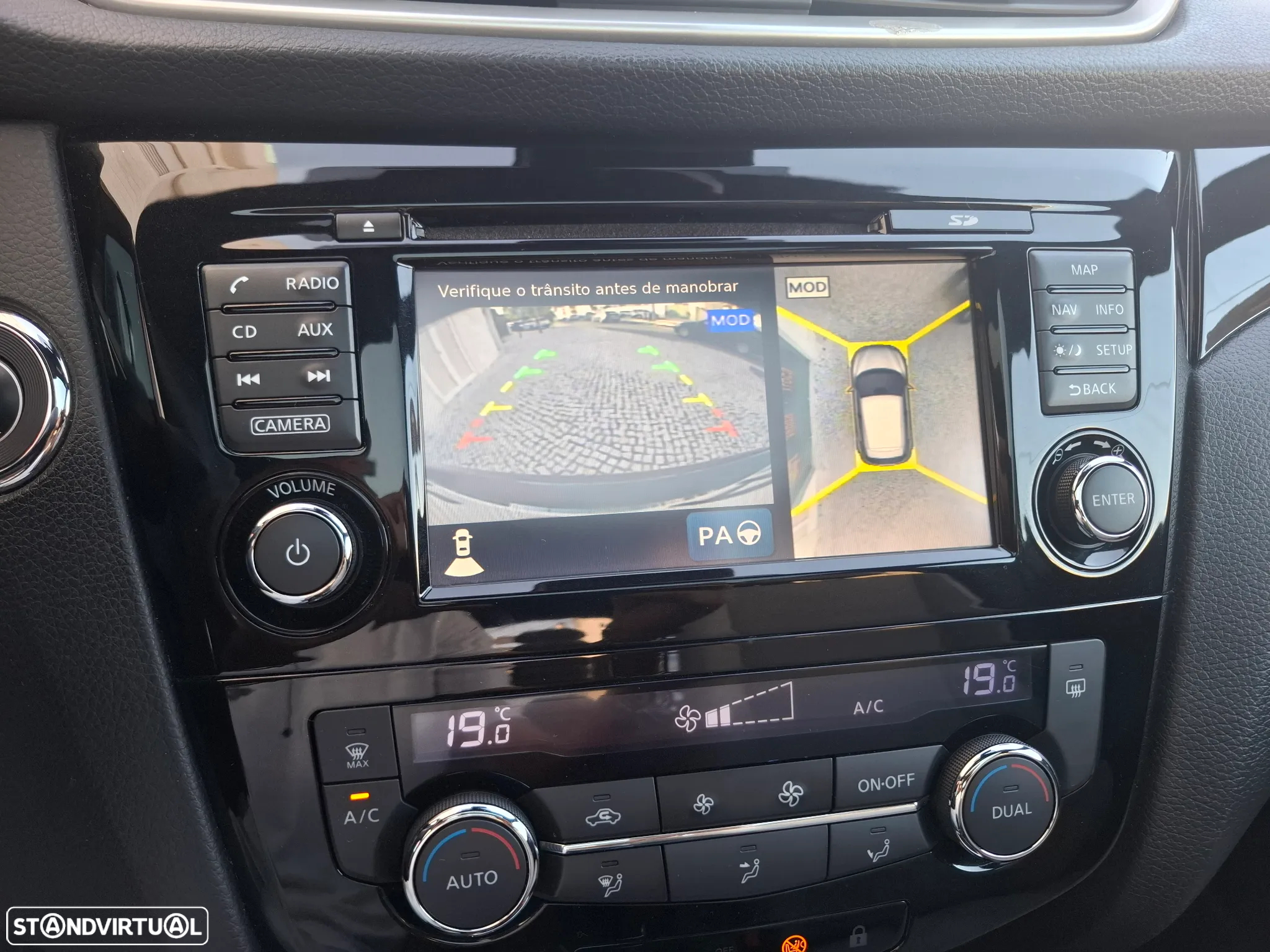 Nissan Qashqai 1.5 dCi Tekna Alcantara - 14