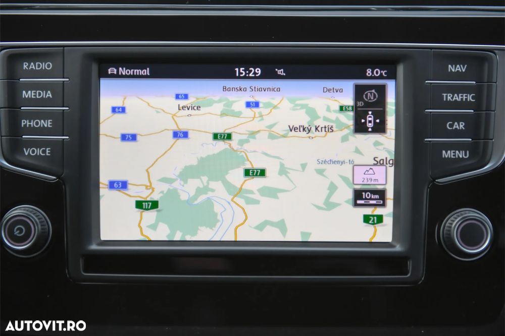 Volkswagen Touran - 20