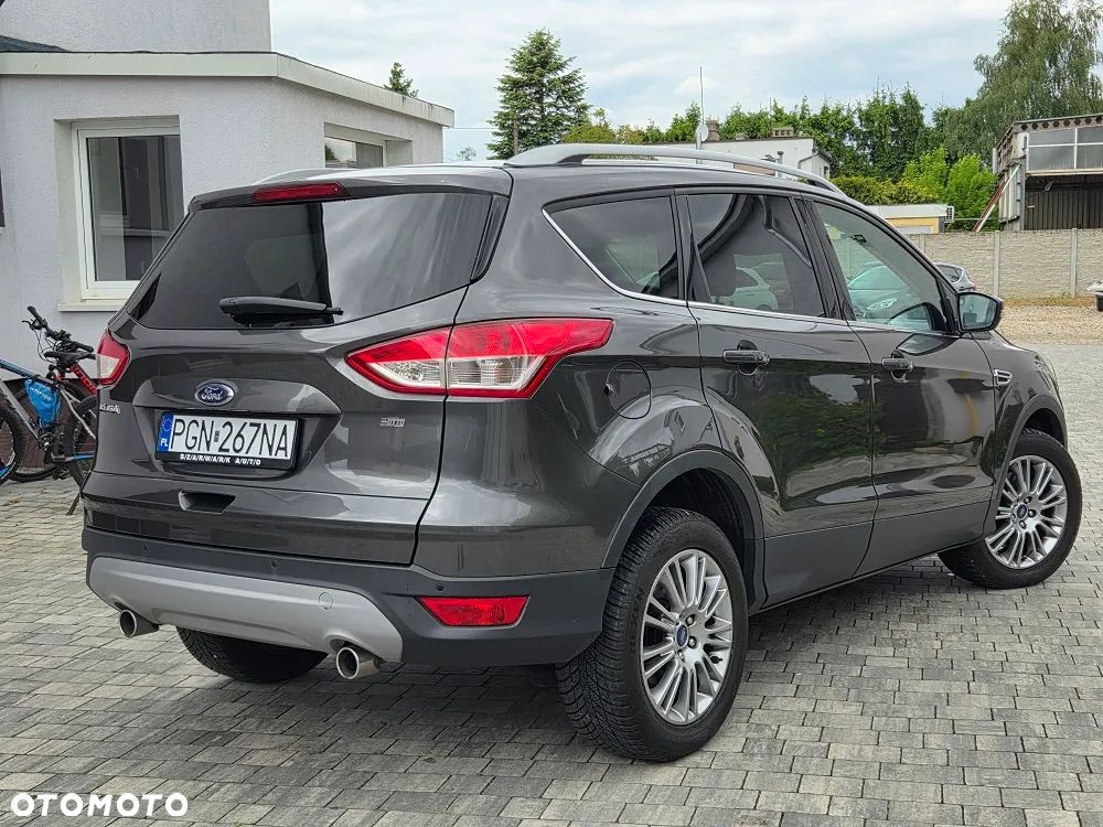 Ford Kuga 2.0 TDCi 2x4 Titanium - 3