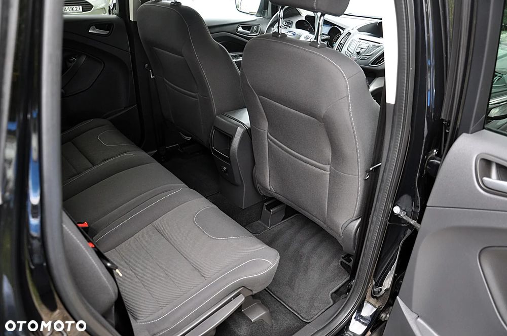 Ford Kuga - 28