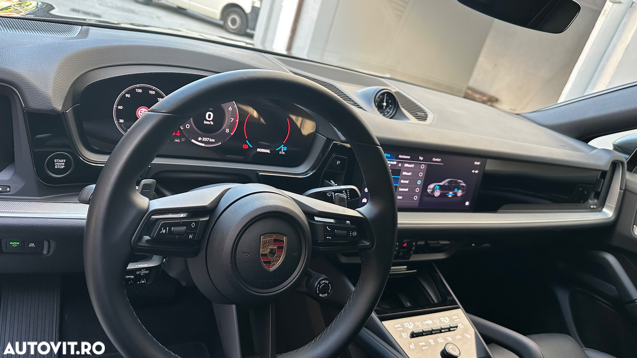 Porsche Cayenne Coupe - 11