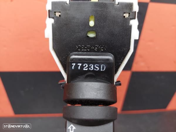 Comutador Piscas/Luzes Nissan Np300 Navara (D40) - 3