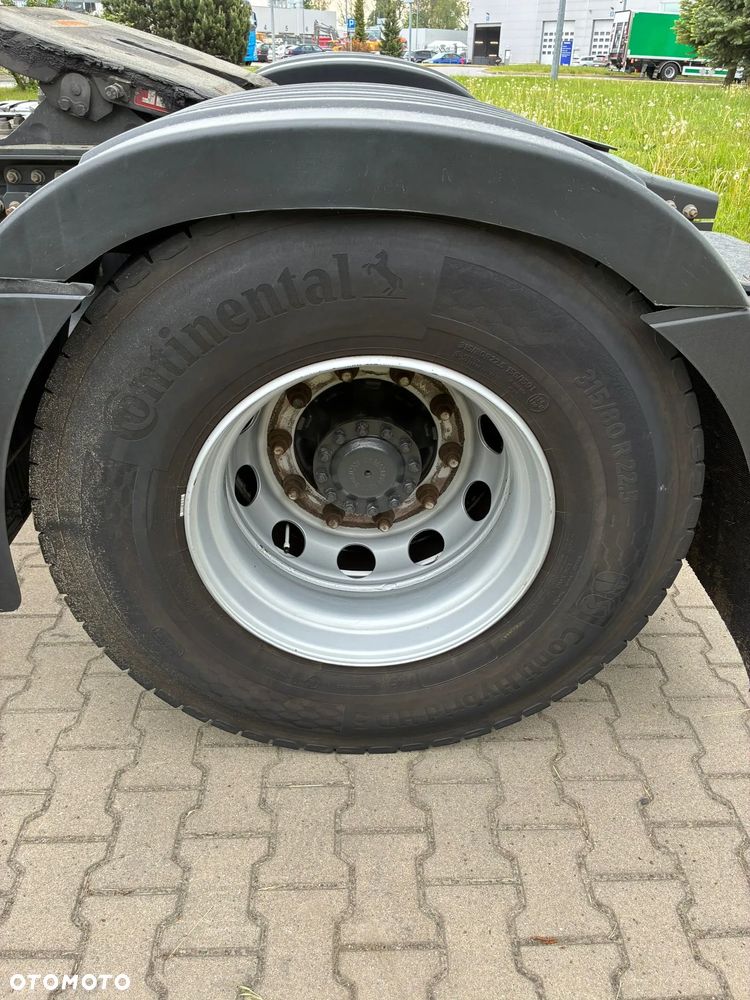 Renault T480 Sleeper Cab - 12