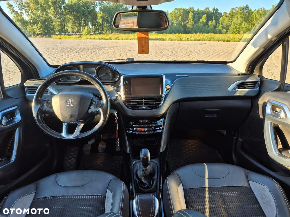 Peugeot 2008 1.6 BlueHDi Allure - 5