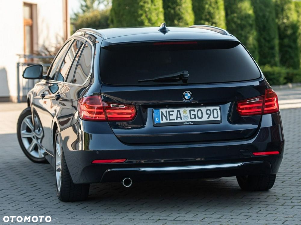 BMW Seria 3 320d xDrive Luxury Line - 2